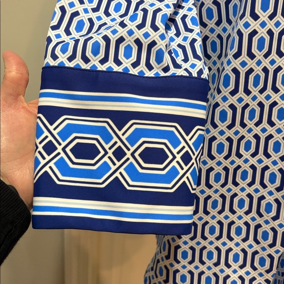 Jude Connally sz L Belinda Terrace Geo BorderBeacon Blue NWT top - Picture 5 of 12